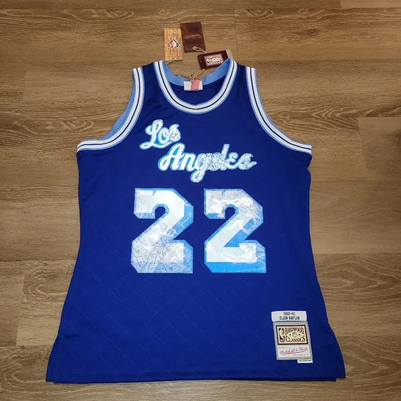Elgin baylor best sale jersey number